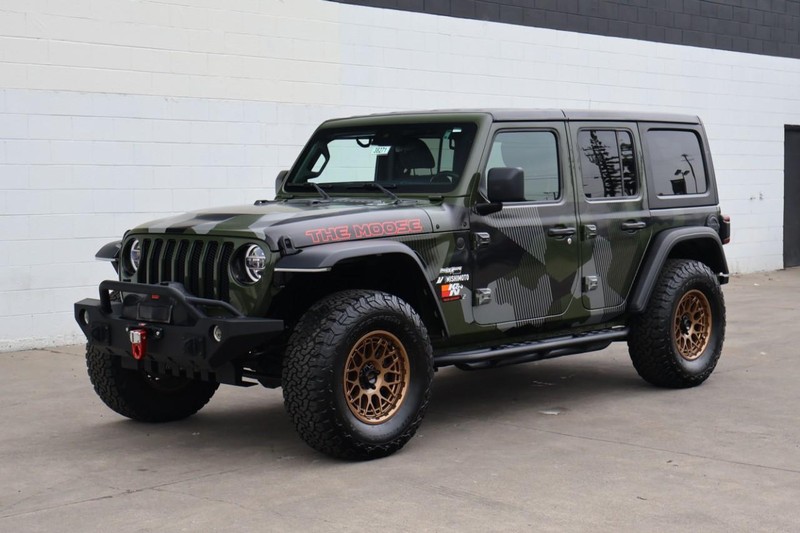 Jeep Wrangler Vehicle Full-screen Gallery Image 14