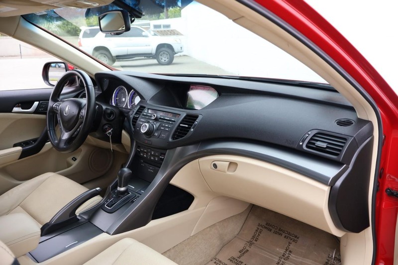 Acura TSX Vehicle Full-screen Gallery Image 21
