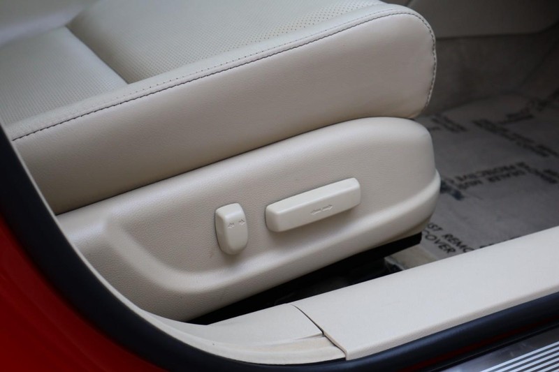 Acura TSX Vehicle Full-screen Gallery Image 22