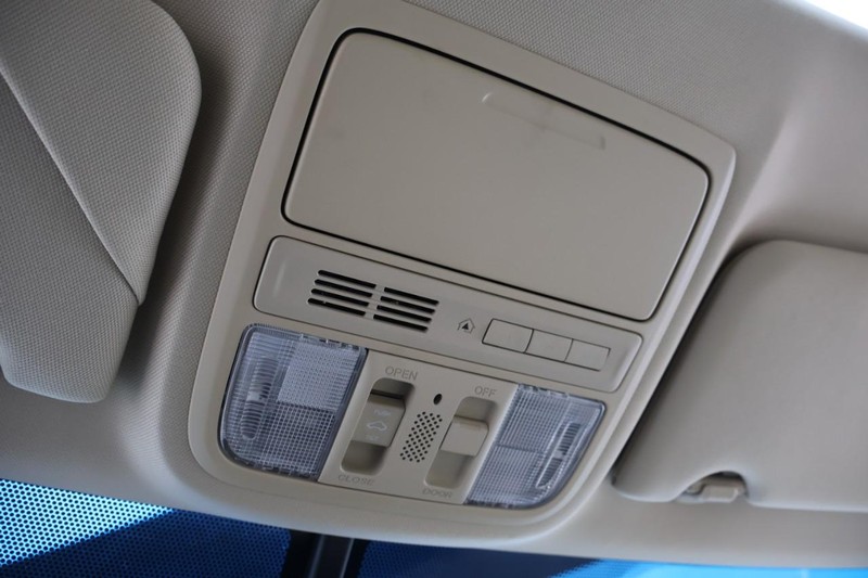 Acura TSX Vehicle Full-screen Gallery Image 37