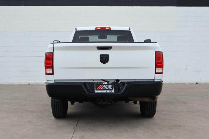 Ram 2500 Vehicle Full-screen Gallery Image 06