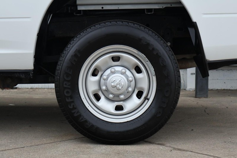 Ram 2500 Vehicle Full-screen Gallery Image 14