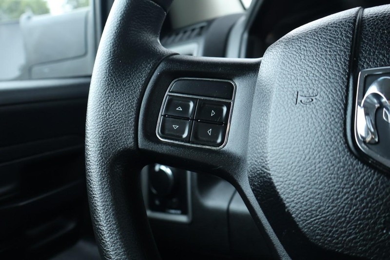 Ram 2500 Vehicle Full-screen Gallery Image 26