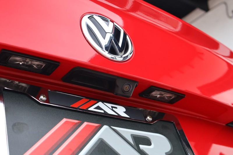 Volkswagen Jetta Vehicle Full-screen Gallery Image 08