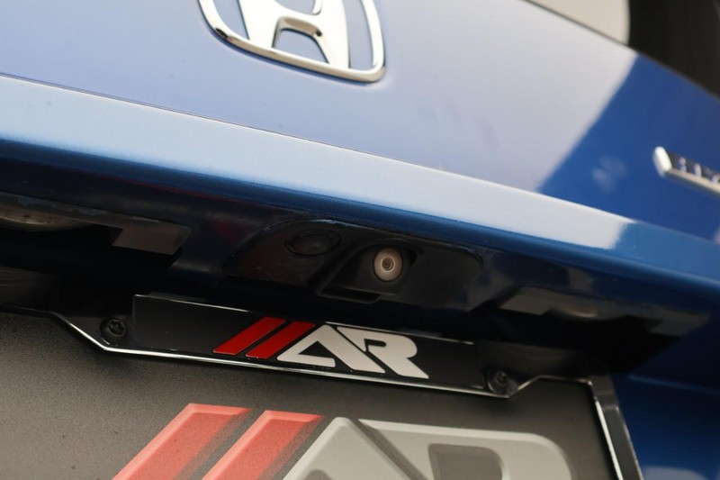 Honda CR-Z Vehicle Full-screen Gallery Image 08