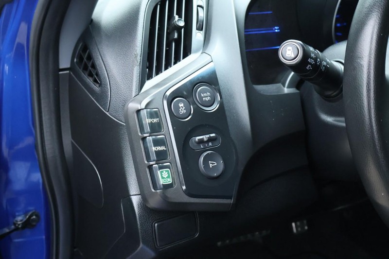 Honda CR-Z Vehicle Full-screen Gallery Image 17