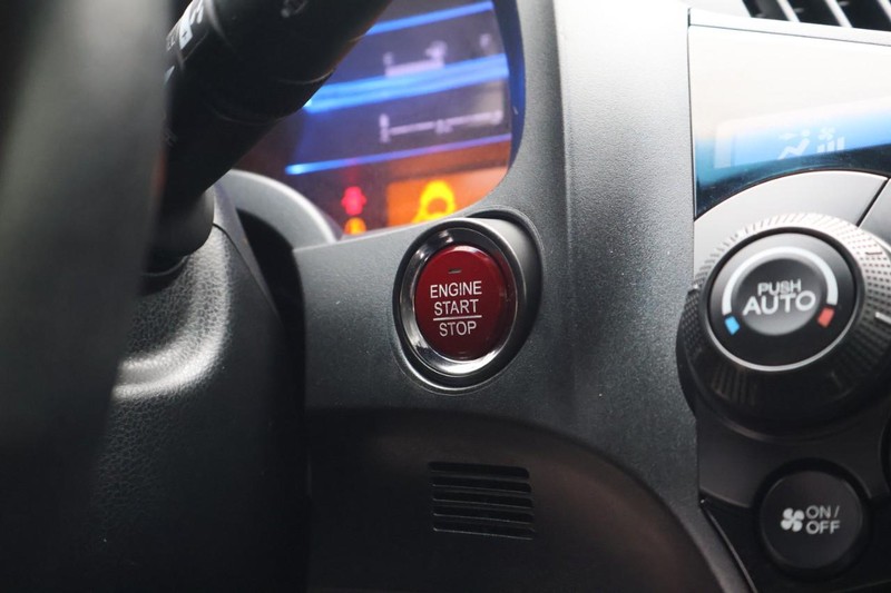 Honda CR-Z Vehicle Full-screen Gallery Image 28