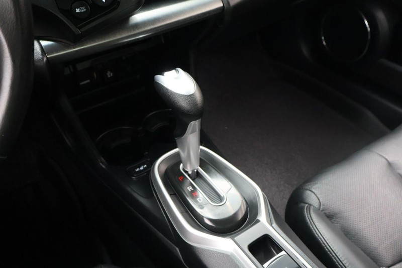 Honda CR-Z Vehicle Full-screen Gallery Image 35