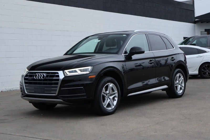 Audi Q5 Vehicle Full-screen Gallery Image 13