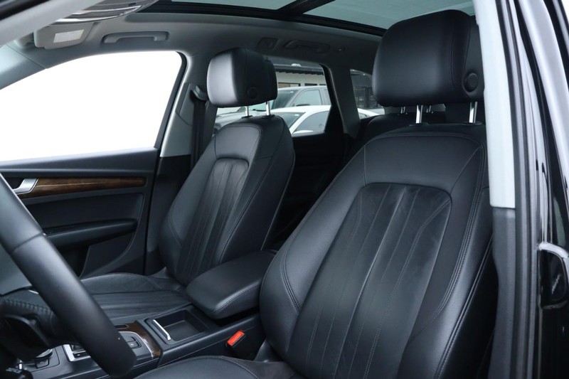 Audi Q5 Vehicle Full-screen Gallery Image 21