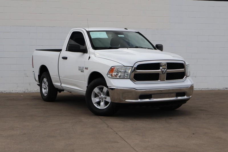 Ram 1500 Classic Vehicle Full-screen Gallery Image 02