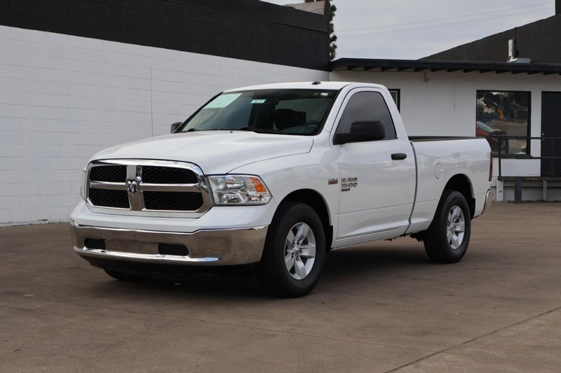 Ram 1500 Classic Vehicle Full-screen Gallery Image 12