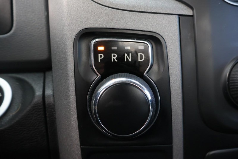 Ram 1500 Classic Vehicle Full-screen Gallery Image 27