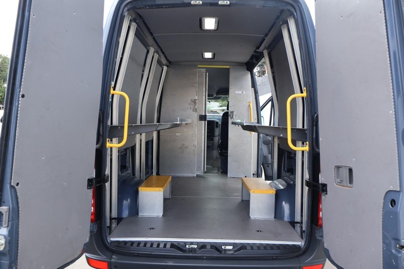 Mercedes-Benz Sprinter Cargo Van Vehicle Full-screen Gallery Image 08
