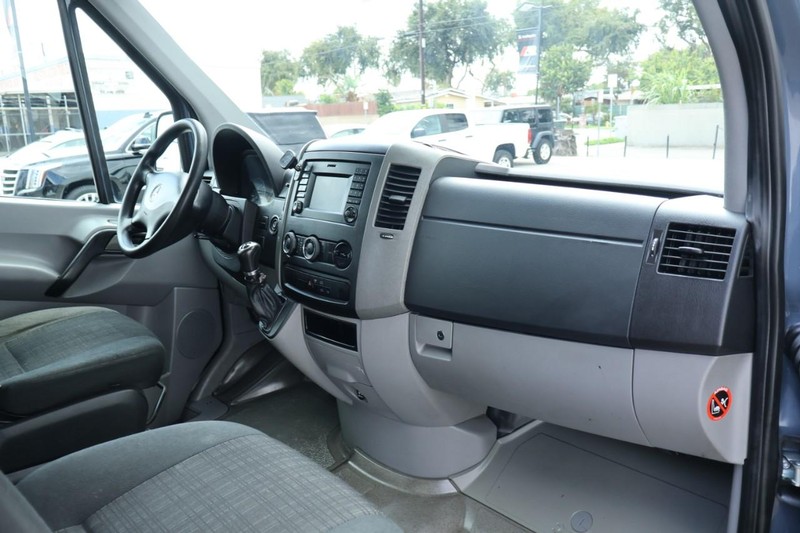 Mercedes-Benz Sprinter Cargo Van Vehicle Full-screen Gallery Image 21