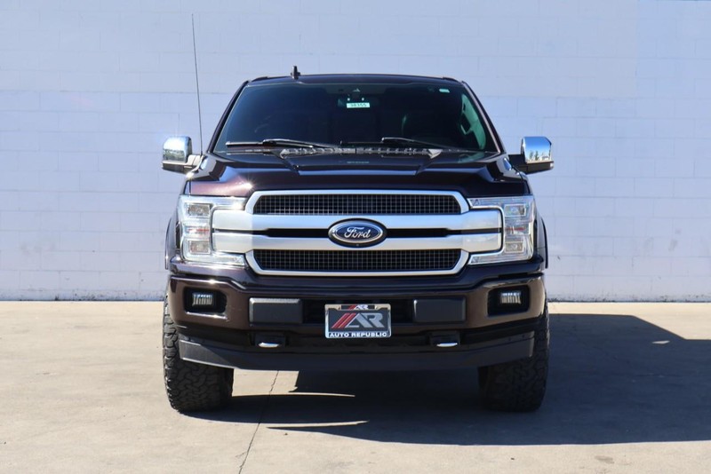 Ford F-150 Vehicle Full-screen Gallery Image 02