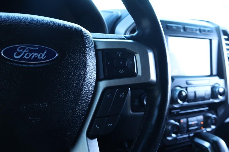 Ford F-150 Vehicle Full-screen Gallery Image 33