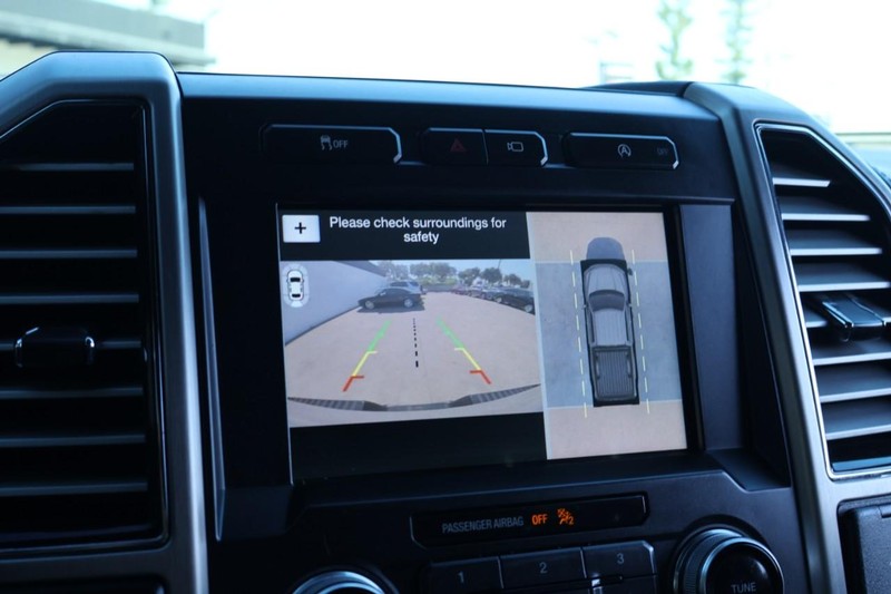 Ford F-150 Vehicle Full-screen Gallery Image 38