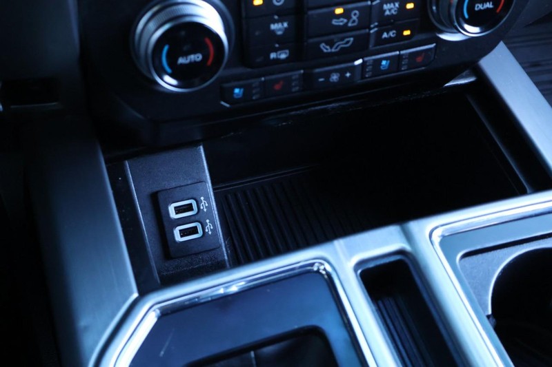 Ford F-150 Vehicle Full-screen Gallery Image 42