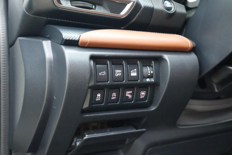 Subaru Forester Vehicle Full-screen Gallery Image 19