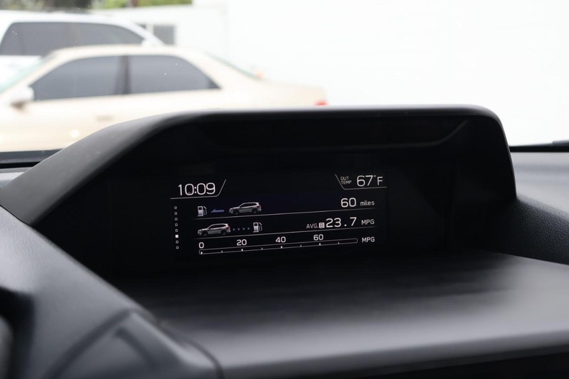 Subaru Forester Vehicle Full-screen Gallery Image 35