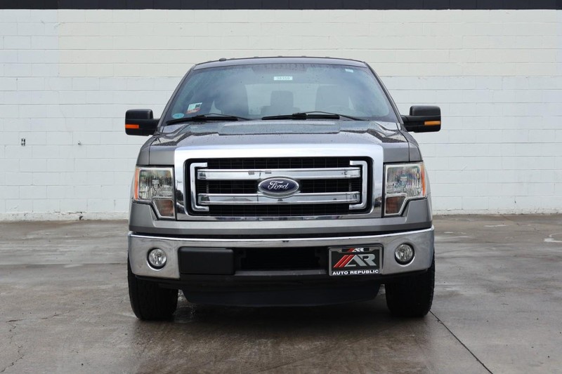 Ford F-150 Vehicle Full-screen Gallery Image 03