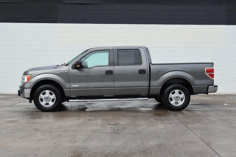 Ford F-150 Vehicle Full-screen Gallery Image 10