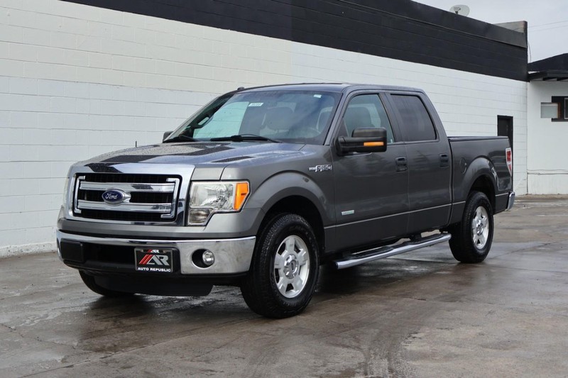 Ford F-150 Vehicle Full-screen Gallery Image 11