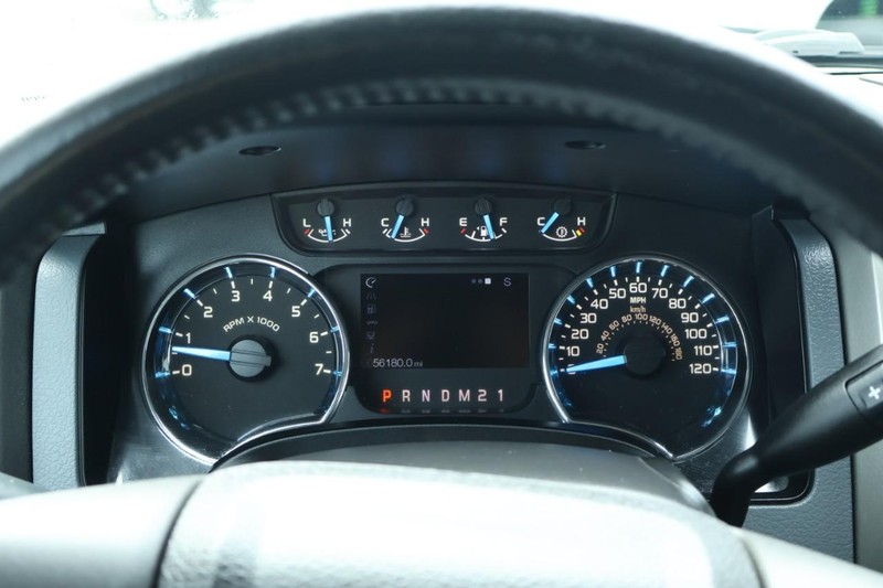 Ford F-150 Vehicle Full-screen Gallery Image 24