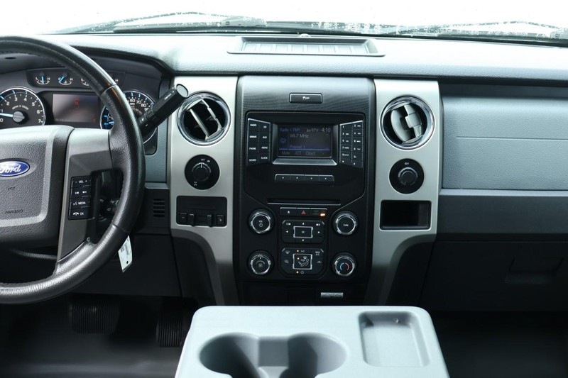 Ford F-150 Vehicle Full-screen Gallery Image 28