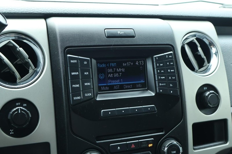 Ford F-150 Vehicle Full-screen Gallery Image 29