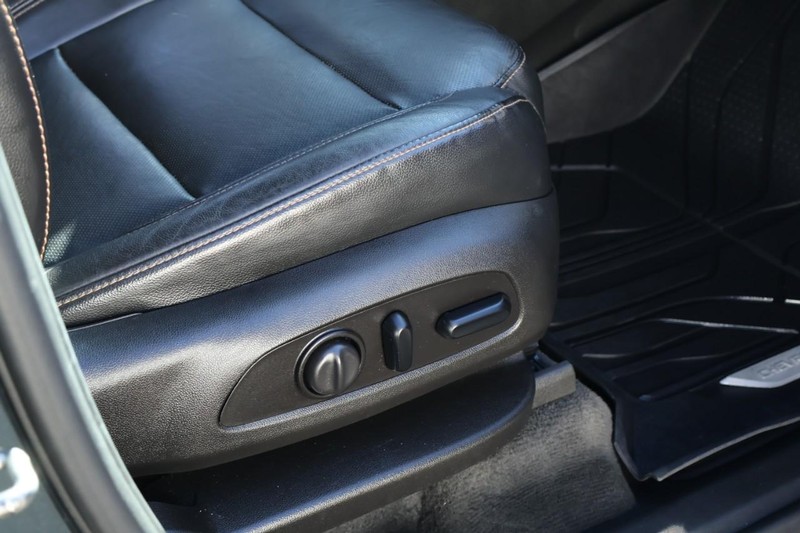 Chevrolet Traverse Vehicle Full-screen Gallery Image 24