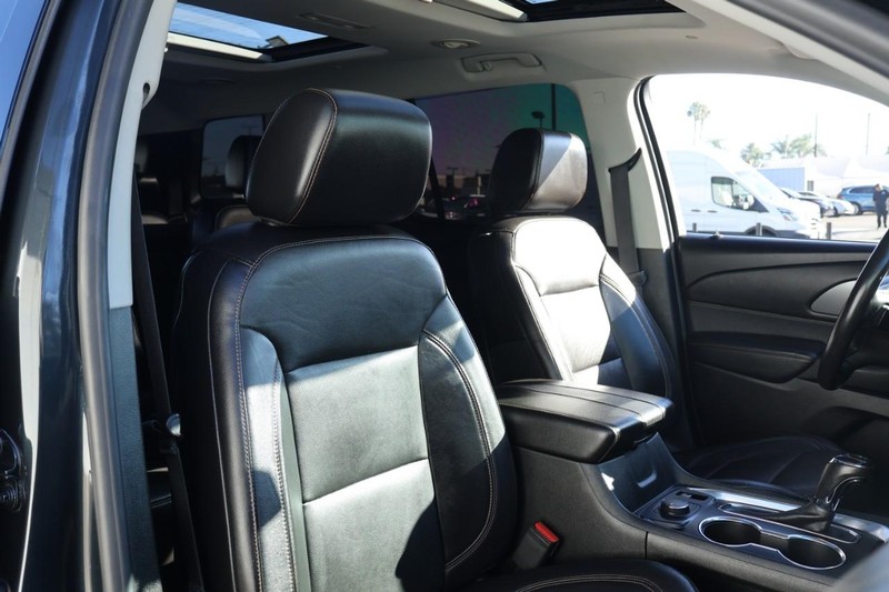 Chevrolet Traverse Vehicle Full-screen Gallery Image 25