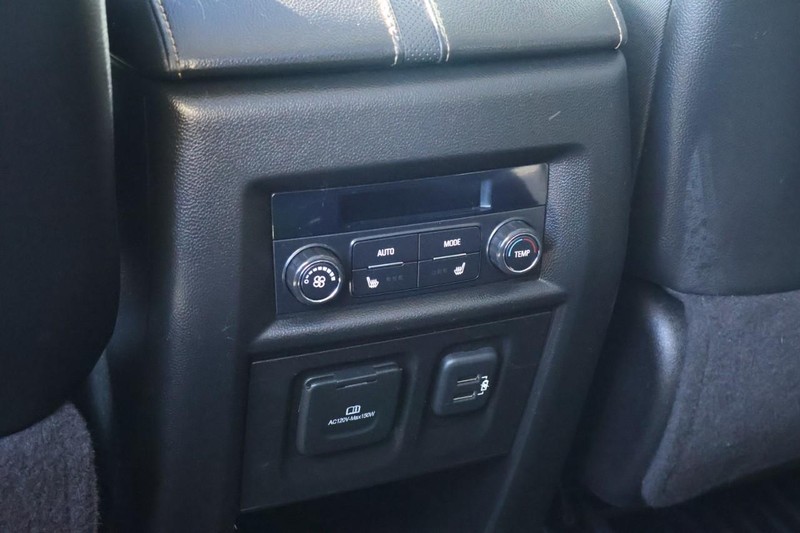 Chevrolet Traverse Vehicle Full-screen Gallery Image 28