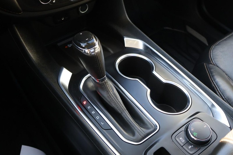 Chevrolet Traverse Vehicle Full-screen Gallery Image 39