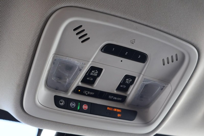 Chevrolet Traverse Vehicle Full-screen Gallery Image 42