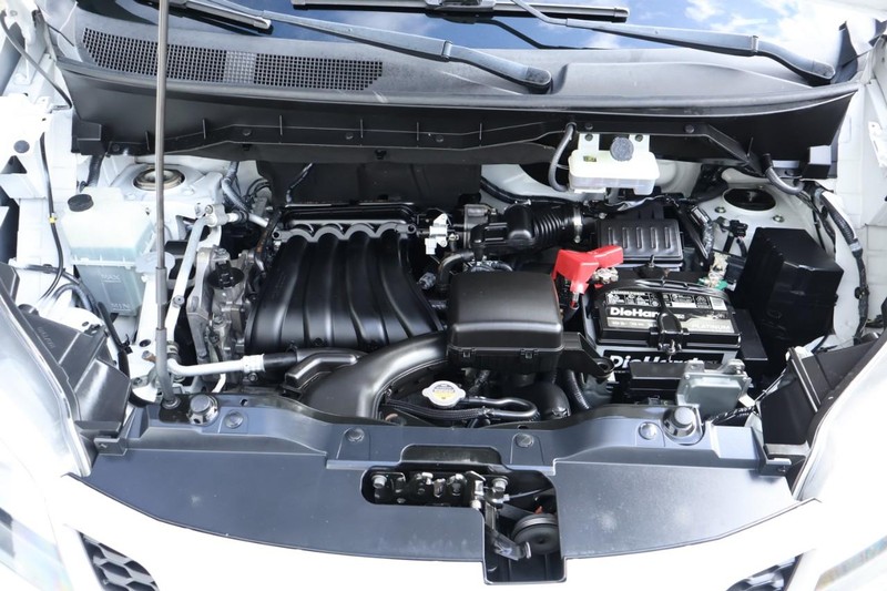 Nissan NV200 Compact Cargo Vehicle Full-screen Gallery Image 12