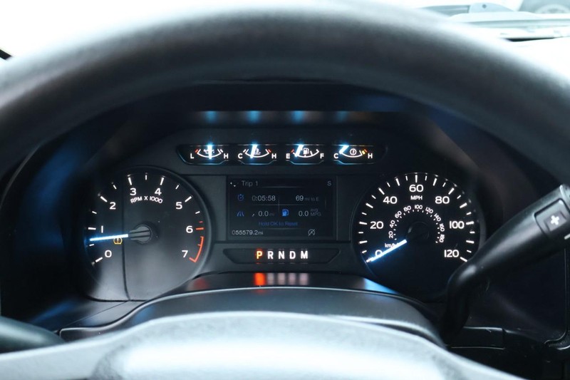 Ford F-150 Vehicle Full-screen Gallery Image 23