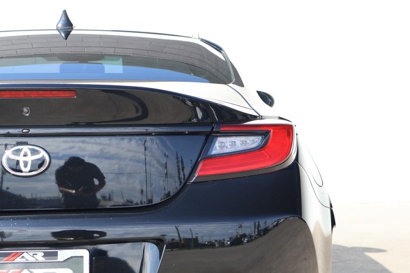 Toyota GR86 Vehicle Full-screen Gallery Image 07