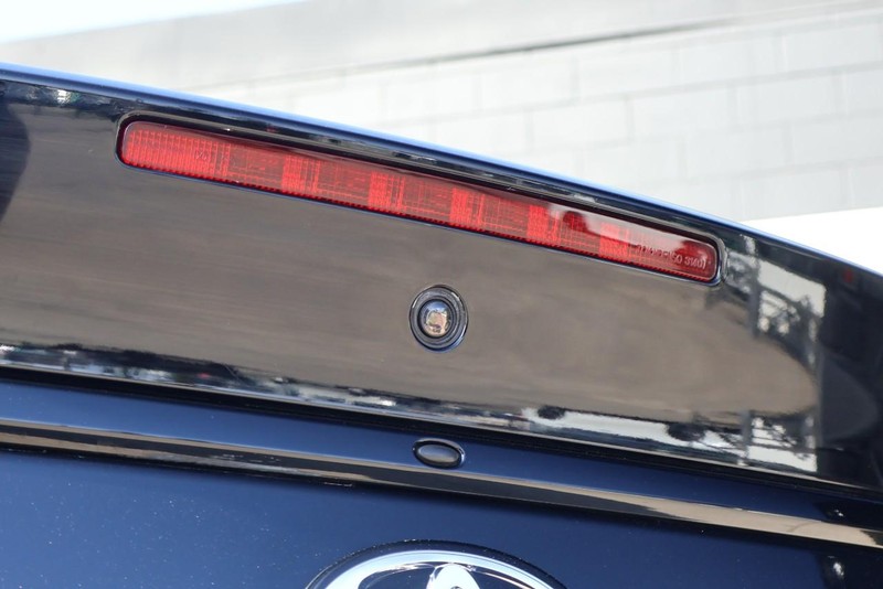 Toyota GR86 Vehicle Full-screen Gallery Image 08