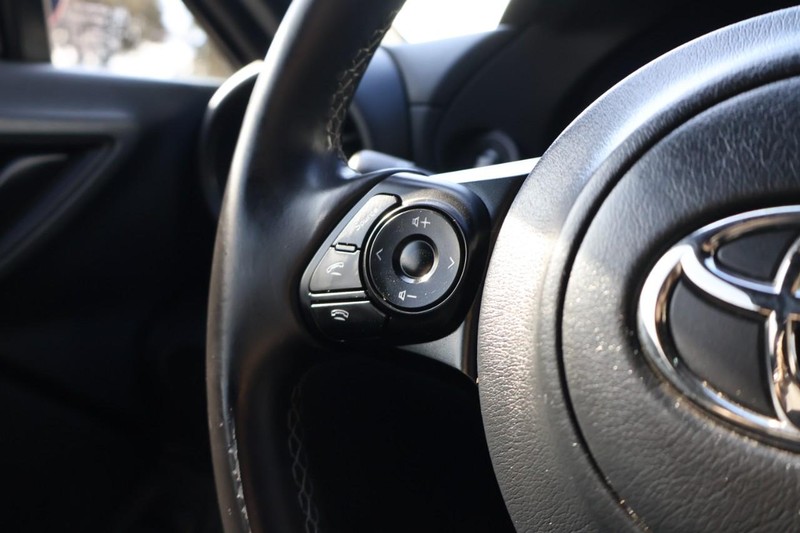 Toyota GR86 Vehicle Full-screen Gallery Image 26