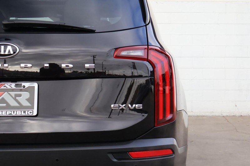 Kia Telluride Vehicle Full-screen Gallery Image 07