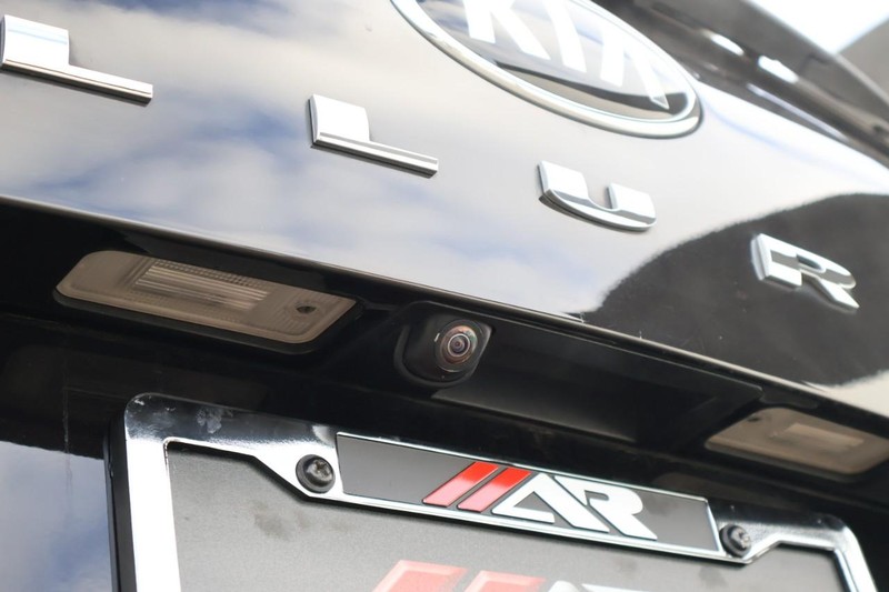 Kia Telluride Vehicle Full-screen Gallery Image 10