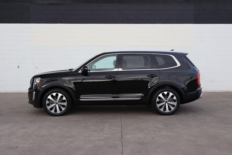 Kia Telluride Vehicle Full-screen Gallery Image 12