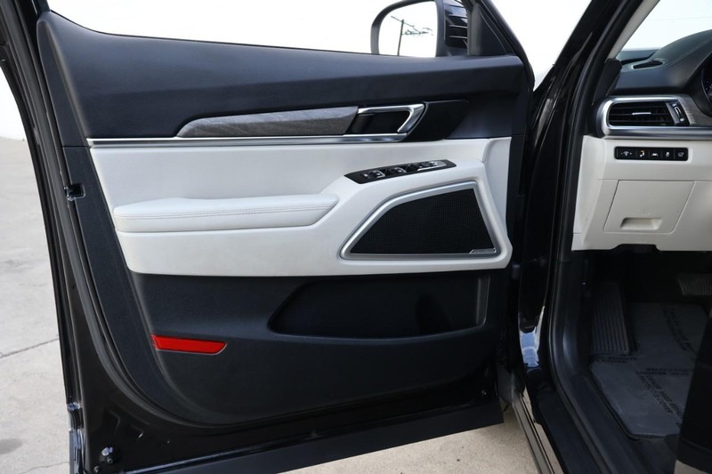 Kia Telluride Vehicle Full-screen Gallery Image 16