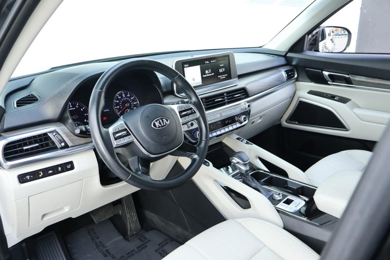 Kia Telluride Vehicle Full-screen Gallery Image 19