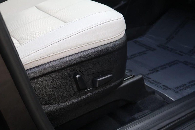 Kia Telluride Vehicle Full-screen Gallery Image 25