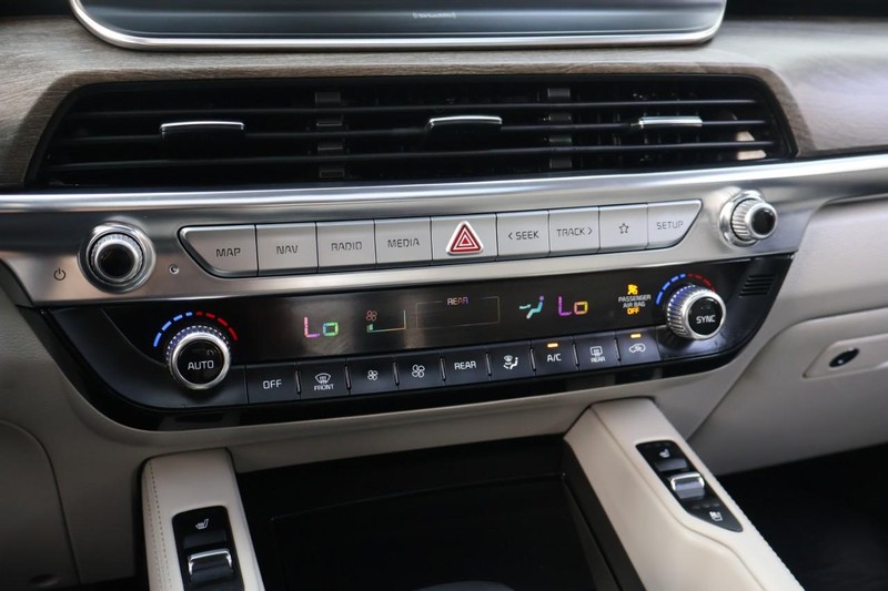 Kia Telluride Vehicle Full-screen Gallery Image 39
