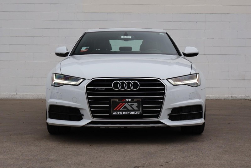 Audi A6 Vehicle Full-screen Gallery Image 02