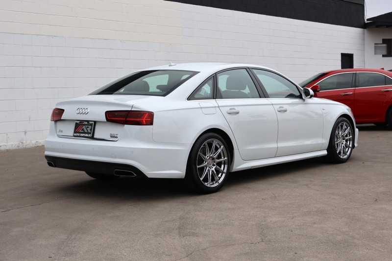 Audi A6 Vehicle Full-screen Gallery Image 05